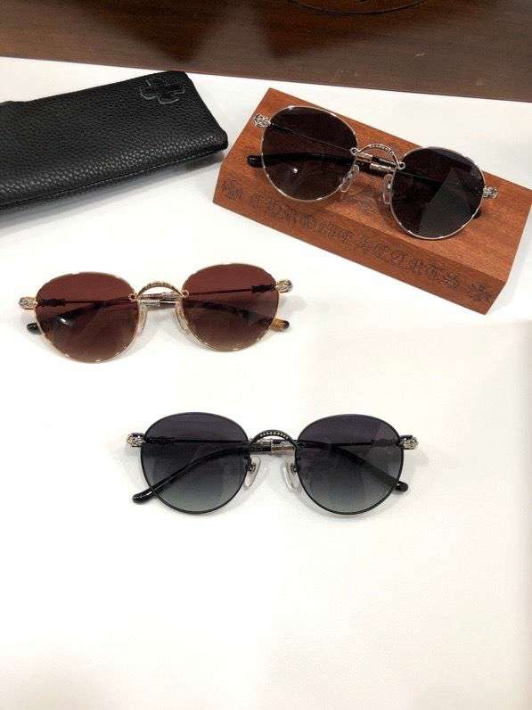 Picture of Chrome Hearts Sunglasses _SKUfw46734402fw